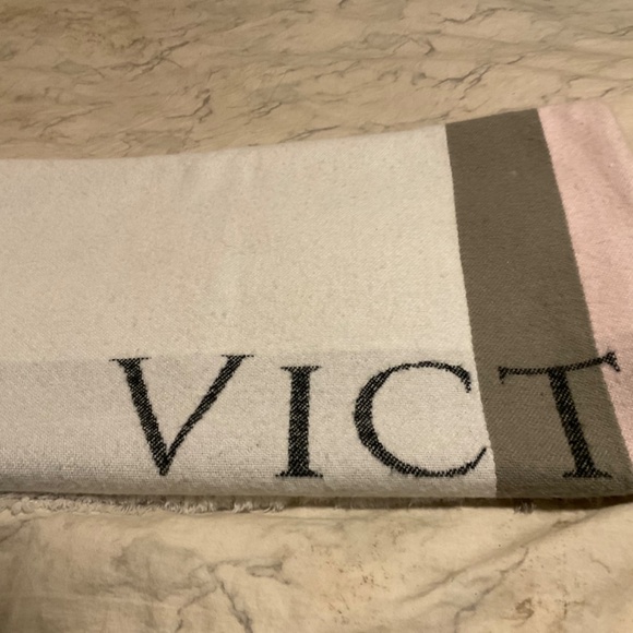 Victoria’s Secret Blanket Lightweight Throw Stripes Pink Black - Picture 2 of 5